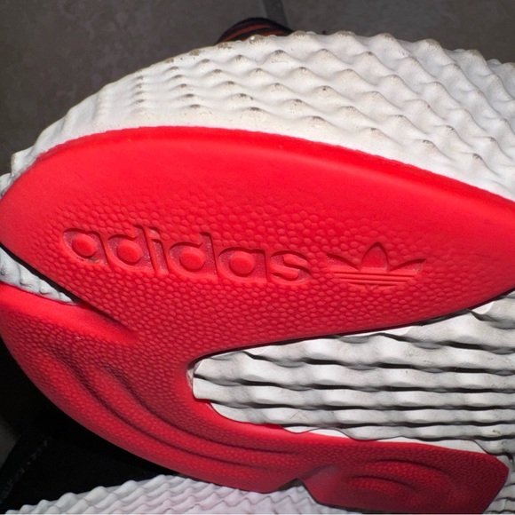 ADIDAS PROPHERE Athletic tennis shoes men’s size 11 - Picture 15 of 17